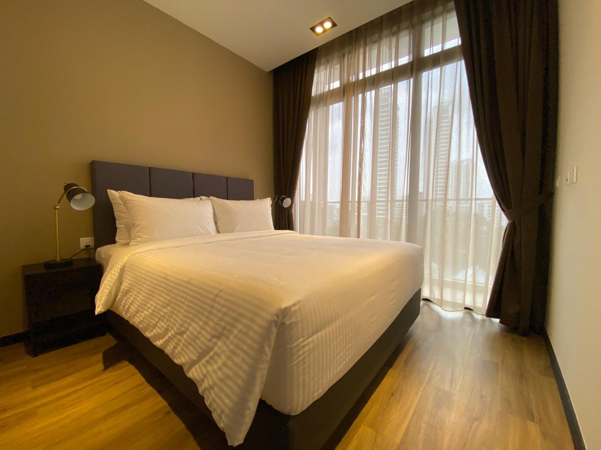 Momentus Serviced Residences Novena Singapore Exteriör bild